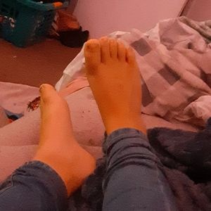 Toe pics😏